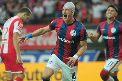 Andrés Vombergar sería uno de los titulares que elegiría Romagnoli para jugar en la Bombonera