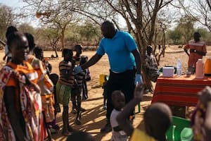 La misión del hombre que venció a la leishmaniasis y hoy evita que otros mueran