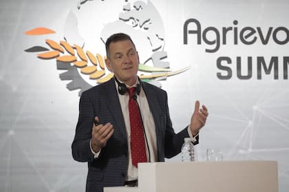 Andrew Olliver, presidente de la AEF (Fundación de Industrias Electrónicas en Agricultura) y gerente global de Productos de Tecnología Precisa de CNH (Case New Holland)