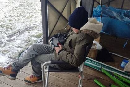 Andrii Pokrasa y su papá se adentraron en el bosque ucraniano