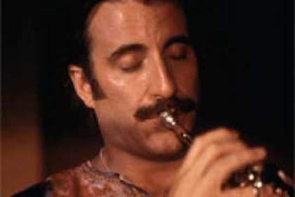 Andy García interpretó al legendario trompetista cubano Arturo Sandoval en la película biográfica Por amor o patria