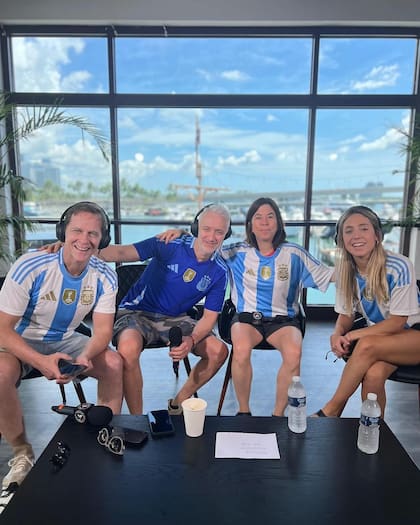 Andy Kusnetzoff, Matías Martin, María O’ Donnell y Sofía Martínez en la Copa América