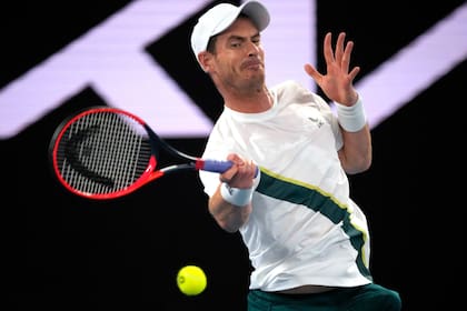 Andy Murray avanzó a la segunda ronda de Australia tras ganar un match de antología frente a Berrettini 