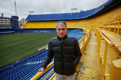 Ángel Clemente Rojas jugó 222 partidos y marcó 79 goles con la camiseta de Boca. ganó cinco títulos