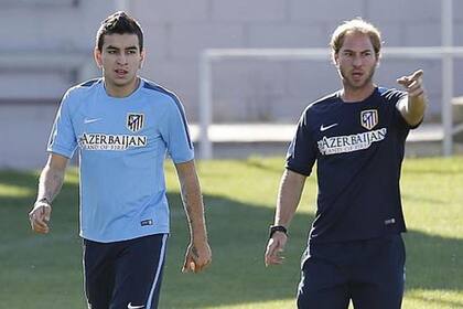 Ángel Correa vestido con los colores de Atlético de Madrid