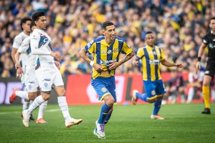 Ángel Di María convirtió un gol en el empate contra Godoy Cruz