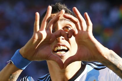 Angel Di Maria, festejando un gol con la seleccion Argentina en el mundial 2014