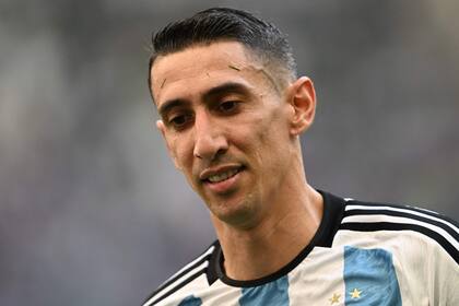 Angel Di María fue otro de los futbolistas en los que puso el ojo Oscar Ruggeri para saber si podía jugar mañana ante Países Bajos