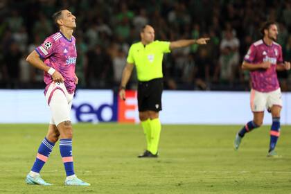 Ángel Di María se lesionó en el partido contra Maccabi Haifa, por la Champions League