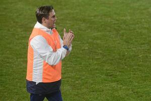 Angel Guillermo Hoyos fue despedido de Talleres luego de la derrota ante San Lorenzo en Córdoba, por 1-0