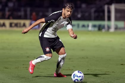 Ángel Romero, de 33 años, estaría a un paso de llegar a Boca. (Photo by Ranier Moura/Sports Press Photo/Getty Images)