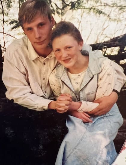 Ángela Johnson contó cómo fue su infancia en la Iglesia Fundamentalista de Jesucristo de los Santos de los Últimos Días (Foto: The Sun)