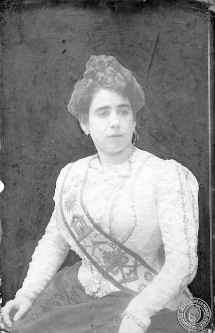 Ángeles V. de Elormendi. 1901