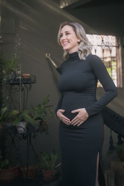 Angélica quedó embarazada de forma natural al año siguiente de recibir el diagnóstico de remisión de la enfermedad