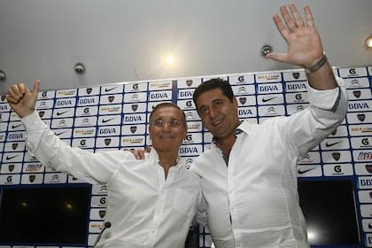 Angelici saluda junto al nuevo vice de Boca, Royco Fferrari