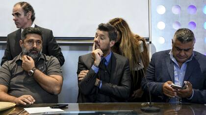 Angelici, Tinelli y Tapa, actores de las elecciones en la AFA