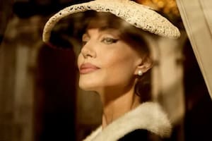 Angelina Jolie como Maria Callas