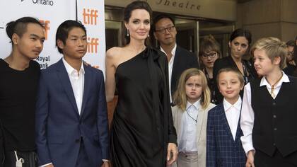 Angelina Jolie, junto con sus hijos en el festival de Toronto