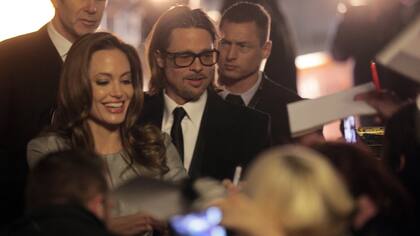 Angelina Jolie y Brad Pitt: una pareja que tuvo que aprender a convivir con la fama