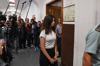 Angelina Khachaturyan, una de las tres hermanas, durante el juicio.