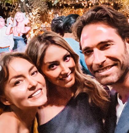 Angelique Boyer también estuvo en la boda de Maite Perroni