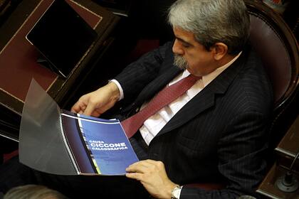 Aníbal Fernández durante el debate la expropiación de la ex Ciccone