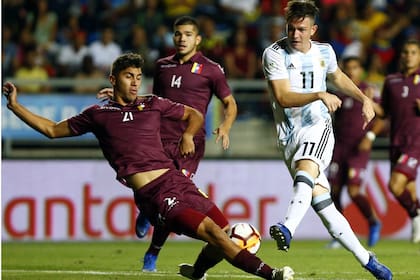 Aníbal Moreno, en acción en el último encuentro contra Venezuela