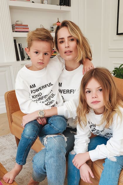 Anine, con sus dos hijos, Benjamin y Bianca, fruto de su matrimonio con Nicolai Nielsen, que además es el CEO de la marca