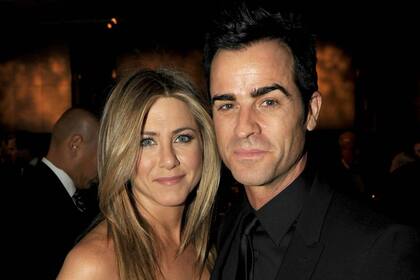 Aniston y Theroux, amor en plena filmación
