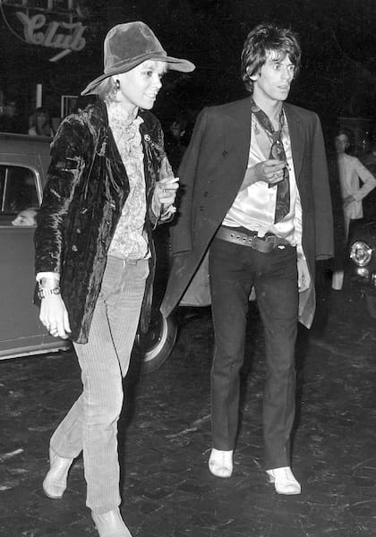 Anita Pallemberg y Keith Richards en Roma, a mediados de los 60