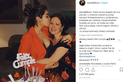Anna Chiara junto a su mamá, en uno de sus posteos en Instagram