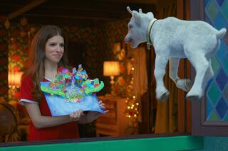 Estrella en frasco chico: Anna Kendrick encabeza la comedia navideña Noelle