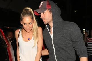 La particular manera con la que Enrique Iglesias y Anna Kournikova confirmaron el nacimiento de su cuarto hijo