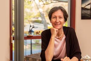 Anna Lemke es psiquiatra, investigadora y jefa de la Clínica de Diagnóstico Dual de la Stanford Addiction Medicine de la Universidad de Stanford