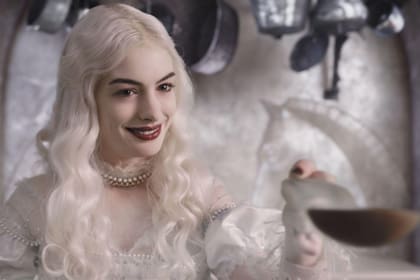 Anne Hathaway interpretó a la Reina Blanca en el live action de Alicia en el país de las maravillas (Foto: IMDb)