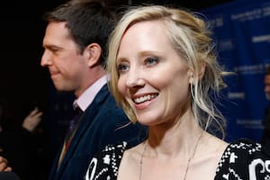 La actriz Anne Heche chocó contra su casa y debió ser hospitalizada