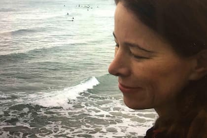 Anne se doctoró en Filosofía en la Universidad de la Sorbonne, practicó el psicoanálisis, también fue editora para Calmann-Lévy y publicó columnas en el diario Libération.