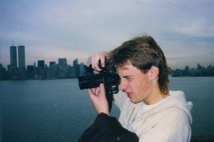 Año 1990. David English, en Nueva York.
