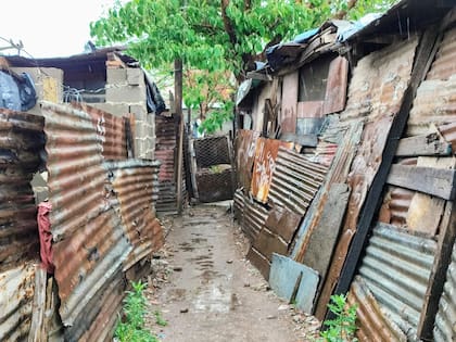 Anoche asesinaron a dos hombres en la zona sur oeste de Rosario, con estos dos homicidios ya son cinco las víctimas relacionadas al narcotráfico en lo que va del mes de octubre.