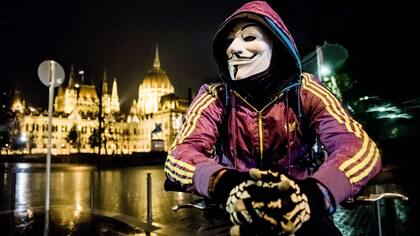 Anoche hubo una protesta anti-establishment convocada por Anonymous, en Budapest, Hungría
