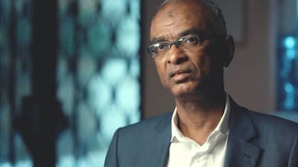 Ansaf Mayo, líder de la agrupació al-Islah, fue objetivo de ataques y por ello tuvo que exilarse