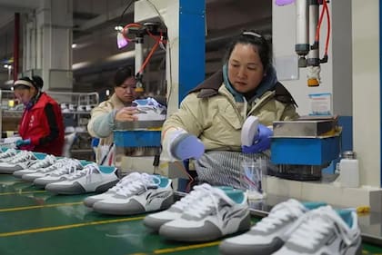 China busca competir de manera directa tras décadas de ser la "fábrica del mundo".