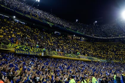 Ante Barcelona, de Guayaquil, Boca impulsó un mosaico en las plateas para reforzar el clima copero; la propuesta, alejada de la cultura del club, no prosperó.