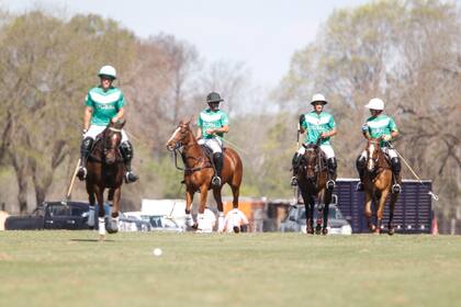 Ante el calificado La Hache por el Abierto de Hurlingham, pero en Palermo, La Natividad jugará por segunda vez con la actual formación: Bartolomé Castagnola (h.), Facundo Pieres, Camilo Castagnola y Pablo Mac Donough.
