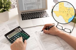 Los centros que ofrecen ayuda gratuita para declarar impuestos en español e inglés