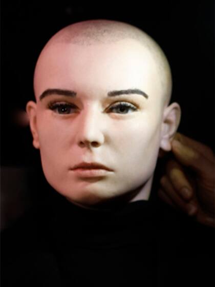 Ante la oleada de críticas, el museo decidió retirar la figura de cera de O'Connor con la promesa de confeccionar una "más precisa"