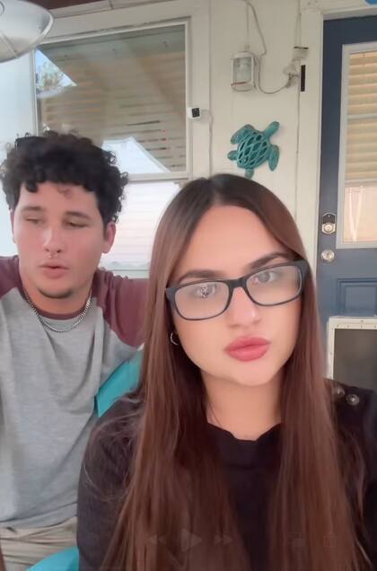 Ante la orden de deportación, la pareja decidió instalarse en México