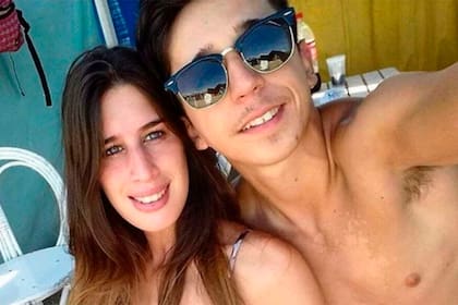 Noya junto a Sofía Sorrenti, su exmujer y madre de su hijo, Bautista