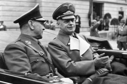 Ante Pavelic junto a von Ribbentrop, ministro de relaciones exteriores de alemania, en 1941