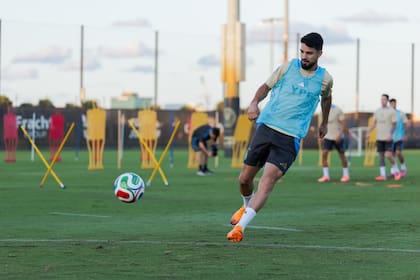 Ante Puerto Rico, José Manuel López jugaría su primer partido con la camiseta de la selección argentina